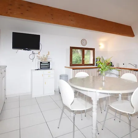Σπίτι διακοπών 2 Bedroom Beautiful In Oletta (Corsica)